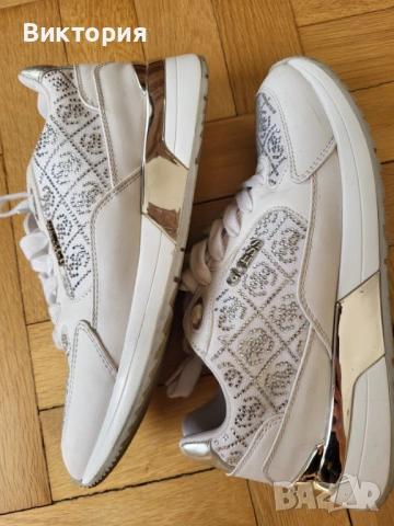 Дамски сникърси Guess, снимка 4 - Маратонки - 54250454