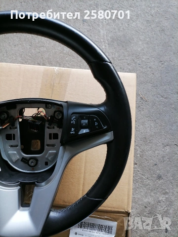 Продавам оригинален кожен мулти волан за Шавролет Трак 2011г , снимка 3 - Аксесоари и консумативи - 54041633