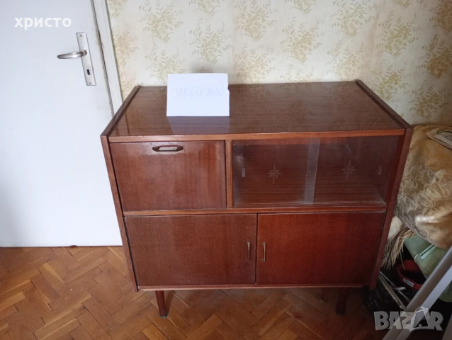 Продавам  шкаф  90/48/83 см.