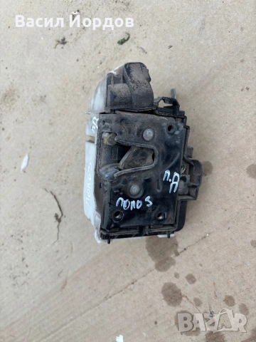 Предна Дясна Брава за Поло / VW Polo 3 / 1HM 862 154 Предна Брава