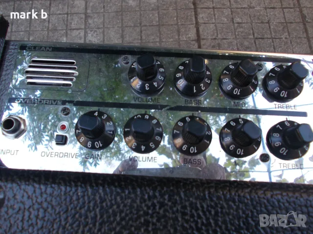 Хибридно китарно кубе BEHRINGER AC112, снимка 11 - Китари - 55686717