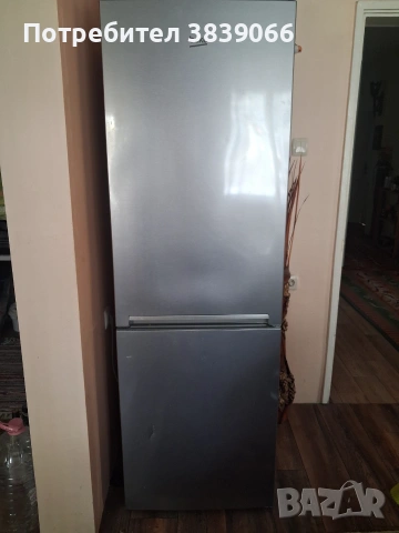 Продавам хладилник, снимка 2 - Хладилници - 55098016