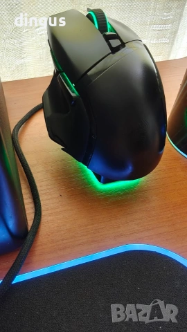 Безжична мишка Razer Basilisk Ultimate със станция за зареждане (charging dock)
