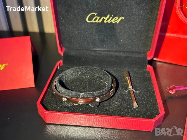 Нова Гривна Cartier LOVE цвят розово злато с подаръчна опаковка, снимка 3 - Гривни - 54562064