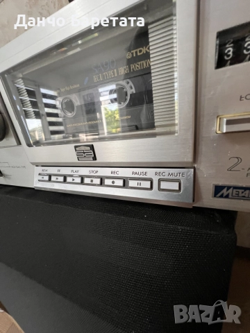 JVC KD-A33 голям красавец