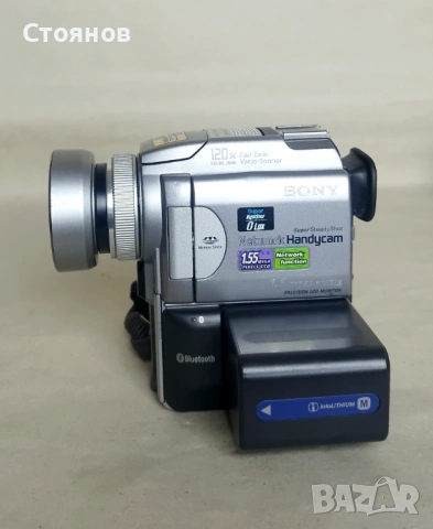 Дигитална видео камера Sony Handycam DCR-PC120E / Mini DV / Japan, снимка 2 - Камери - 54813342