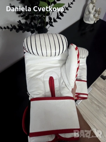 Боксови ръкавици SZ FIGHTERS 12oz Бели с червено, снимка 2 - Бокс - 54445682