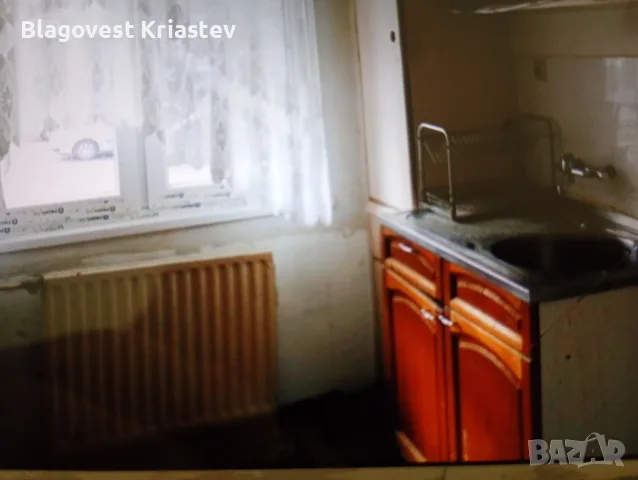 Давам двустаен апартамент под наем в кв.Гагарин гр. Пловдив.