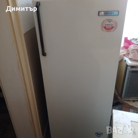 Хладилник с камера PHILIPS