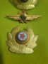 Българска Народна Армия БНА Пилот механик втори клас Нагръден знак и две кокарди , снимка 3