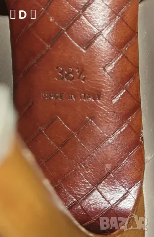 BOTTEGA VENETA оригинални 38,5 , снимка 4 - Дамски обувки на ток - 55367712