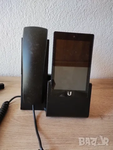 Ubiquiti VoIp Pro Phone, снимка 2 - Стационарни телефони и факсове - 55579831