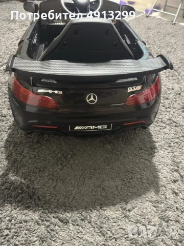 Детска акумулаторна кола Mercedes AMG, снимка 3 - Коли, камиони, мотори, писти - 55600695
