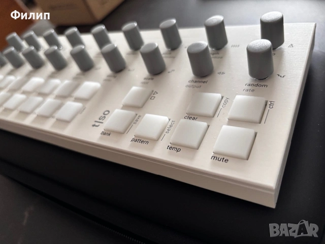 Torso t-1 algorithmic sequencer