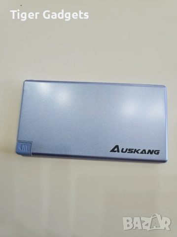 Auskang Ultra Slim Power Bank 5000mAh с вграден USB-C кабел, син, снимка 7 - Друга електроника - 54929226