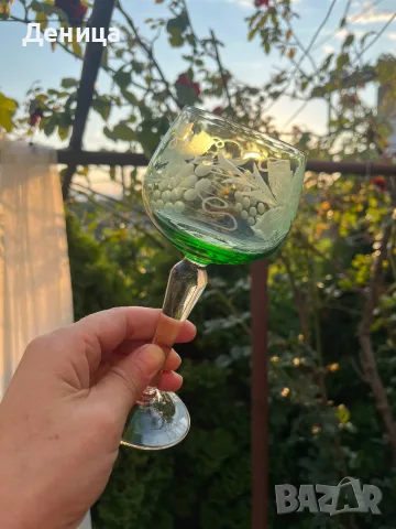 И последно за днес е зелено трио💚 Невероятно красив цвят, лозова декорация, снимка 4 - Чаши - 55670706