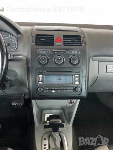 Vw Turan 2.0 TDi автомат, снимка 5 - Автомобили и джипове - 55160561