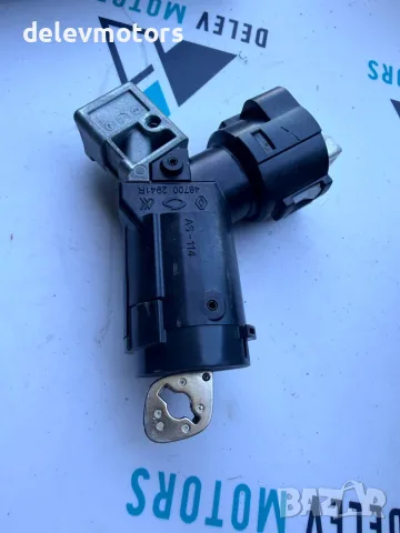 487002941R патрон с ключ от Renault Clio 5 1.0 TCe двигател H4D470, 91 кс., 6 ск., 22 000 км., 2025 , снимка 2 - Части - 55503372