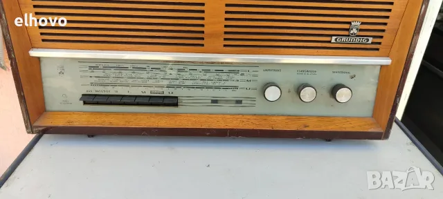 Радио Grundig RF130, снимка 4 - Радиокасетофони, транзистори - 55443826