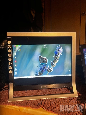 Sony SDM-HS95PRS 19" SXGA LCD , снимка 8 - Геймърски - 54369787