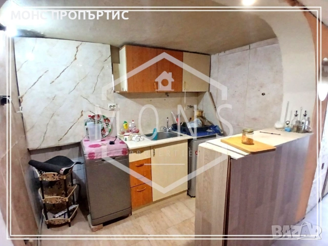 Двуетажна къща с двор в с. Добромирка, обл. Габрово, снимка 2 - Къщи - 54253630