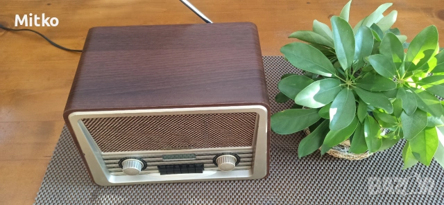 Ретро радио Soundmaster NR920DBR с DAB+ и FM, снимка 3 - Радиокасетофони, транзистори - 55100647