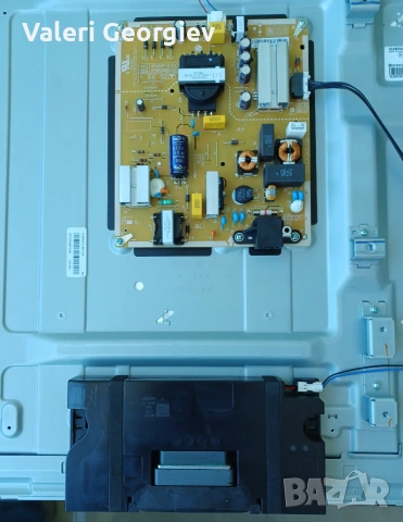 Телевизор LG43UR81003lj, снимка 5 - Части и Платки - 55124043