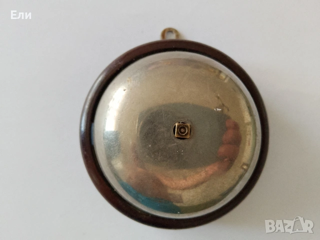 Звънец.Винтидж.3, 5, 8V. Работи отлично.