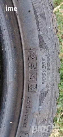 2бр всесезонни гуми 215/45R17. Kumho Solus. DOT 1025. 8 мм дълбочина на шарката. Като нови...., снимка 5 - Гуми и джанти - 55318024