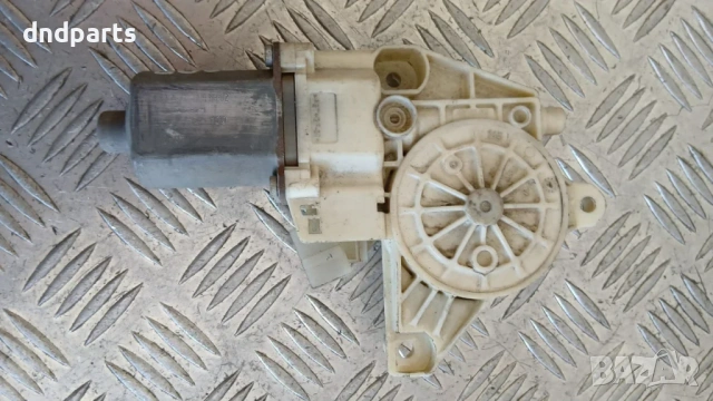Моторче стъклоповдигач Mercedes E W212 2012 A2129066802 033724-100