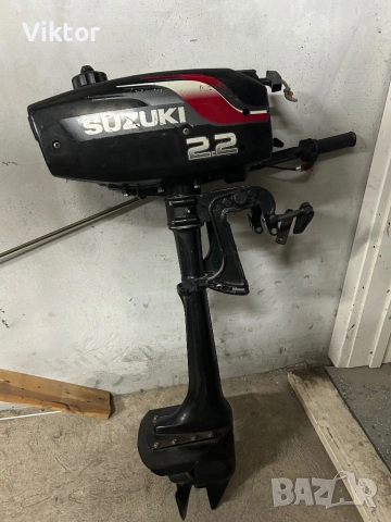 Извънбордов мотор- Suzuki DT 2.2, снимка 2 - Воден транспорт - 54813954