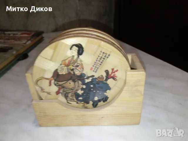 Бамбукови 6 броя комплект подложки с поставка маркови нови