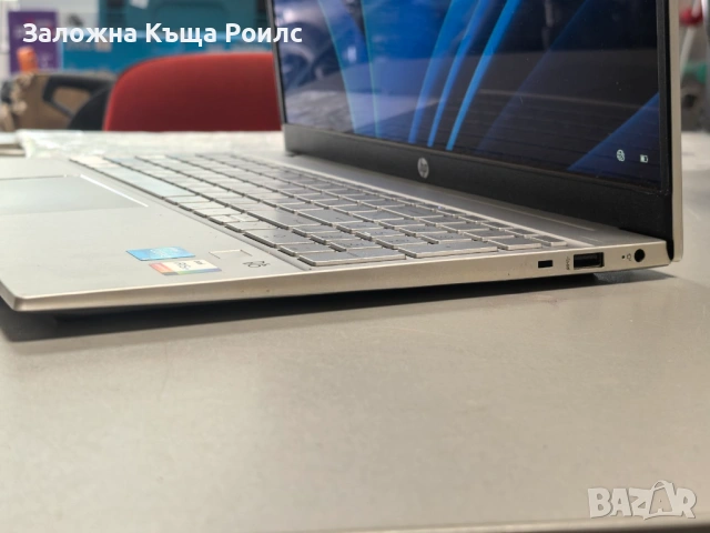 Лаптоп HP Pavilion 15-eg1035nu i5 / 8GB / 512GB TouchScreen, снимка 3 - Лаптопи за работа - 54659068