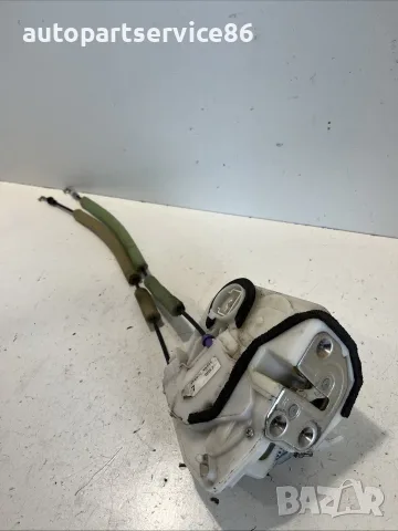 Механизъм за брава/актуатор на задна дясна врата за Mazda 3 2.2D (2015) K83N OEM