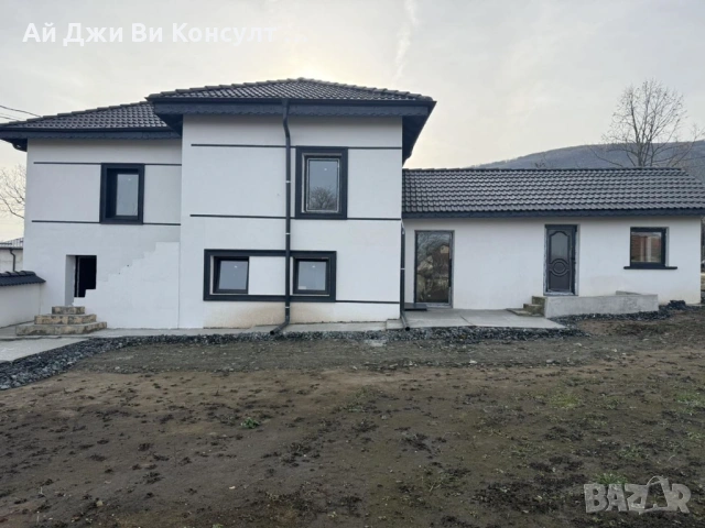 Къща до гр. Ихтиман