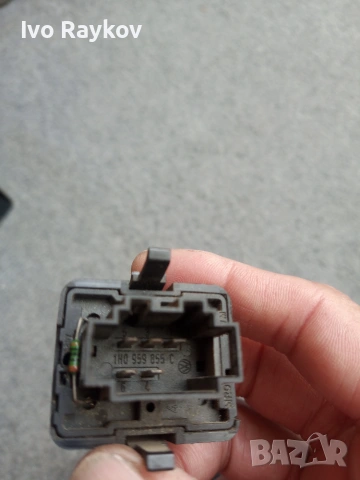 Бутон за ел стъкла VW Golf 3 , 1H0959855C, снимка 7 - Части - 55063824