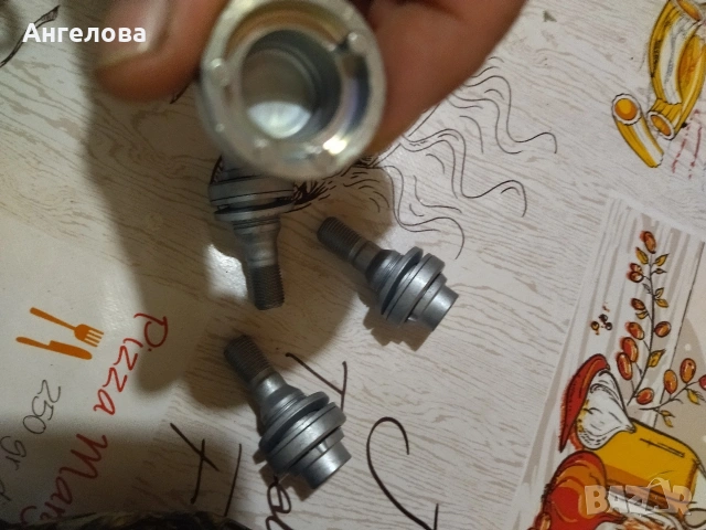 Секретни болтове, снимка 4 - Части - 54916609