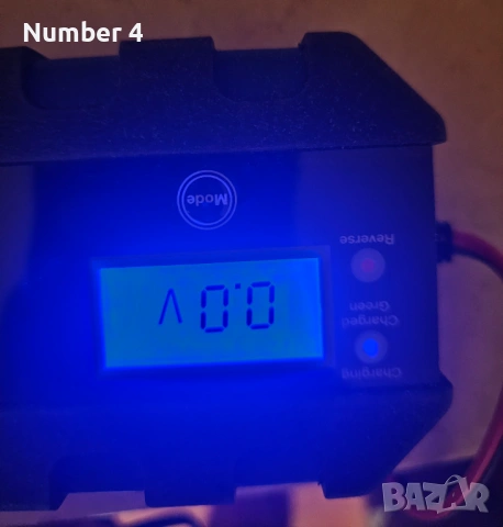 Дигитално зарядно CARTREND DP4.0 - 6V/2A + 12V 2A/4A, снимка 2 - Аксесоари и консумативи - 54092615