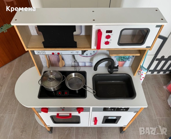 Дървена кухня, снимка 2 - Играчки за стая - 55111896