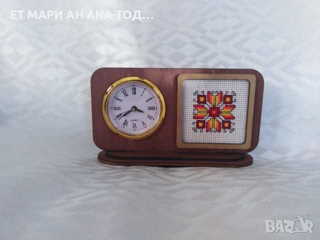 Настолни часовници с ръчно бродирани шевици, снимка 2 - Други - 54937044