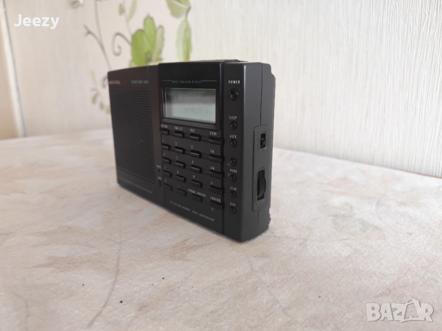 Grundig Yacht Boy 360, снимка 3 - Радиокасетофони, транзистори - 54618369