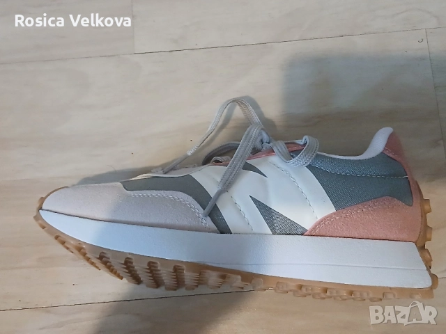 Маратонки NEW BALANCE 327, снимка 2 - Маратонки - 54766843