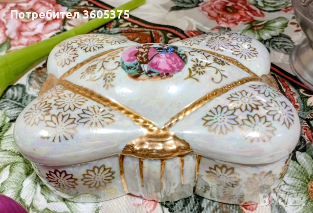 Стара,порцеланова бижутерка, снимка 2 - Антикварни и старинни предмети - 54840137