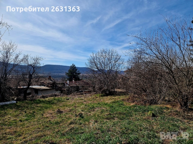 Парцел 700м2 ток,вода с.Леденик