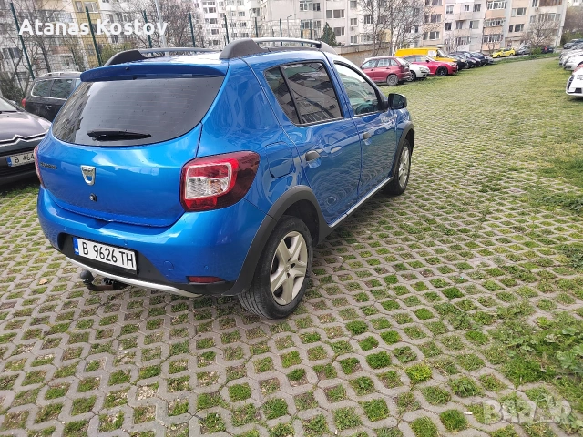 Дачия Сандеро Степуей 2016 г , снимка 2 - Автомобили и джипове - 54150223