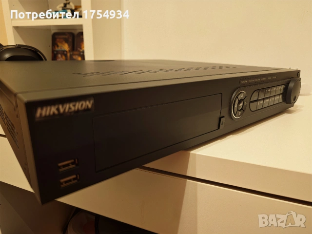 ДВР DVR Hikvision DS-7332HGHI-SH за аналогови и IP камери
