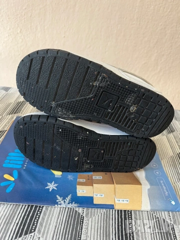 Adidas унисекс маратонки, снимка 11 - Детски маратонки - 54330952