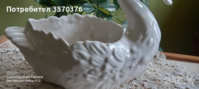 Два броя порцеланови кашпи-Лебеди, снимка 4 - Декорация за дома - 54658487