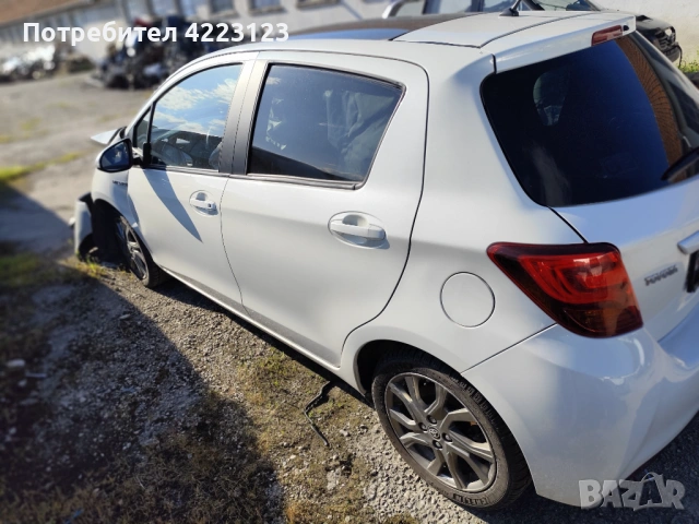 Toyota Yaris hybrid , снимка 5 - Автомобили и джипове - 54543628
