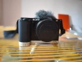 Продавам Sony ZV-E10 на 7000 кадъра в отлично състояние, снимка 1